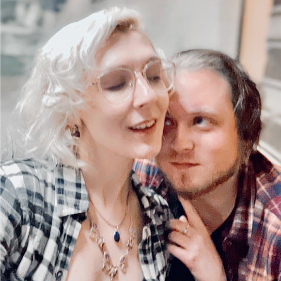 Meet your Posher: Krystaline Faithe 💖💫 - Picture 10 of 16